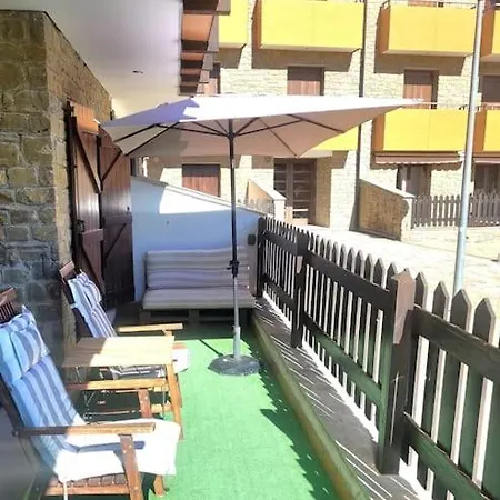 Cómodo Y Soleado En *