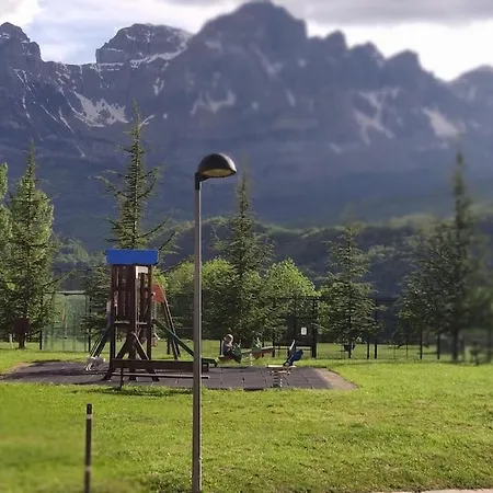 Comodo Y Soleado En *